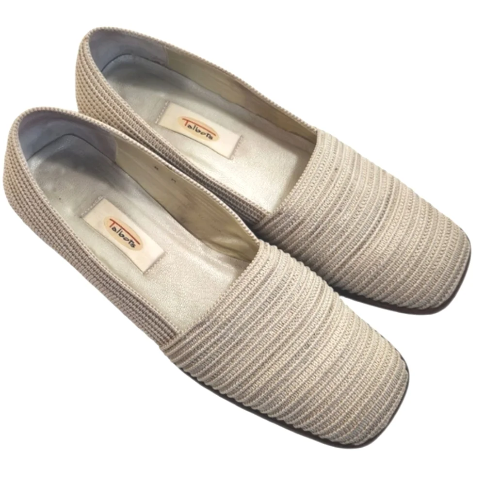 Talbots Low Heel Loafers Natural Color Woven. Size 8
